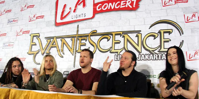 Evanescene: Ternyata Negeri Ini Sangat Indah