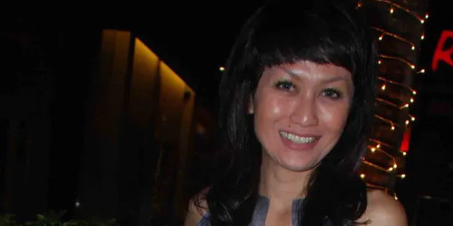 Sisca Dewi Tak Mau Komentar Soal Keluarga Roy Marten