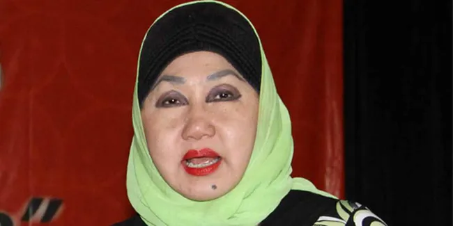 Dewi Motik: Setiap Sekolah Harus Ada Ilmu Agama