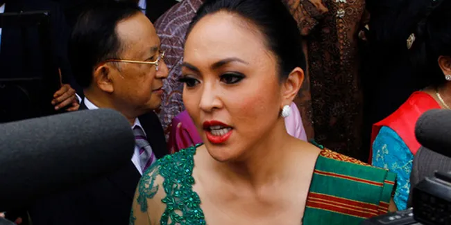 Angie Bagi Tugas Urus Anak Dengan Reza Artamevira