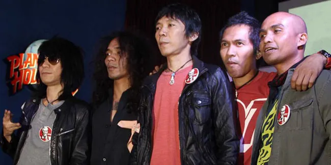 Slank Lakukan Perjalanan Religi ke Malang