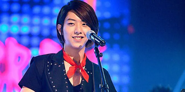 Jungshin CN Blue Pamer Skill Bass di Teaser MV