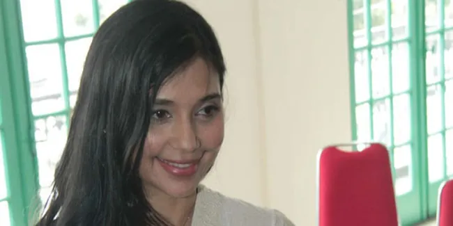 Setiap Lahiran, Ayu Azhari Rajin Konsumsi Herbal