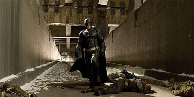 Pertarungan Batman Vs Catwoman Bakal Spektakuler