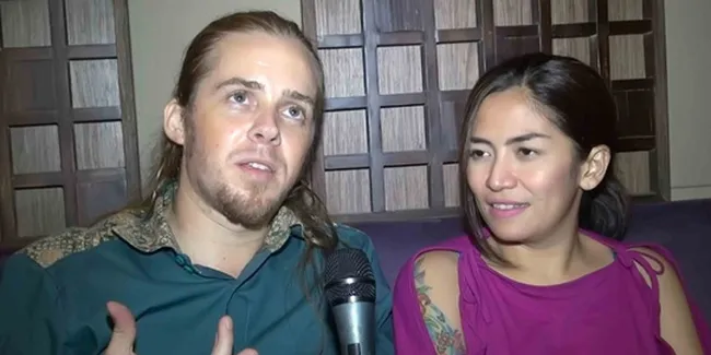 Cinta Penelope Ngamuk di Twitter!