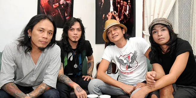 12 Mei 2012, Rif Gelar Konser Tunggal