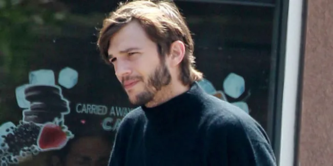 Foto Debut Ashton Kutcher Sebagai Steve Jobs Dirilis