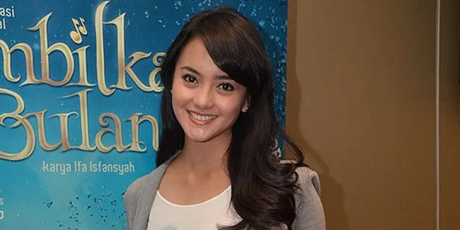 Ririn Ekawati Terharu Tonton 'AMBILKAN BULAN'