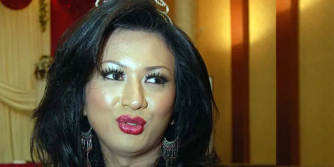 Marlyn Sopjan dan Serly 'Sawer' KPK