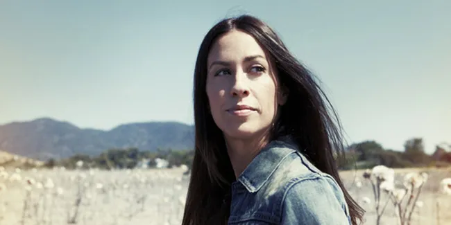 Premiere Video Klip 'Guardian' - Alanis Morissette!
