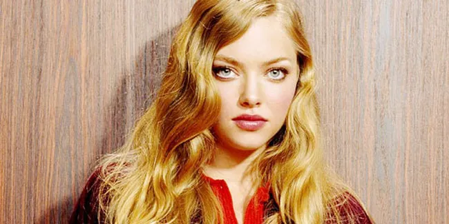 Amanda Seyfried Berkencan Dengan Desmond Harrington?
