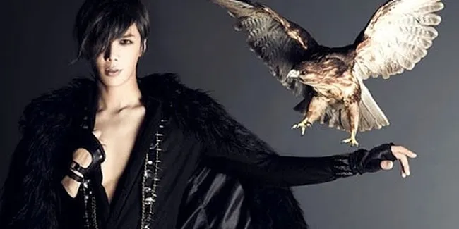 Park Jung Min Rilis Teaser PV Debut Jepang 'Give Me Your Heart'