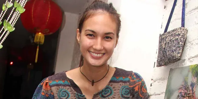 Nadine Chandrawinata Satu Tahun Lebih Keliling Indonesia