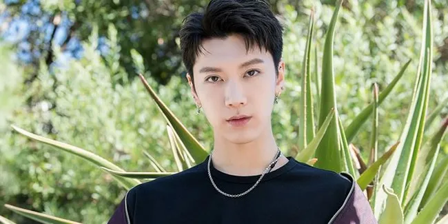 11 Fakta dan Perjalanan Karir Ten NCT, Si Rapper Pemilik Tatapan Maut - Saat Gugup Malah Menggemaskan
