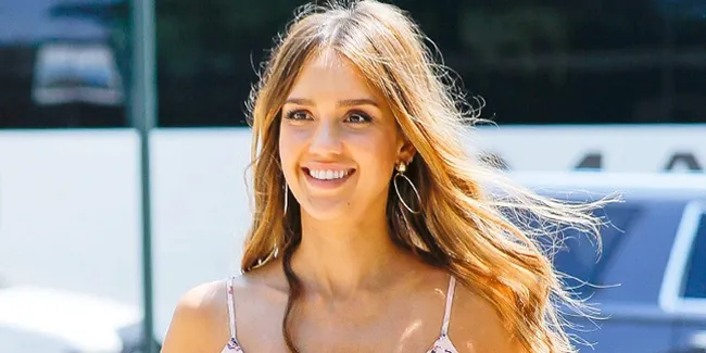 2 Kali Dapat Princess, Jessica Alba Akhirnya Melahirkan Bayi Laki-Laki