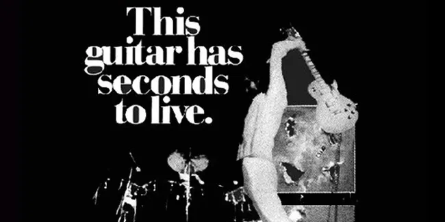 5 Aksi Banting Gitar Yang Rock Abis