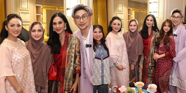 5 Potret Seru Buka Puasa Diah Permatasari, dari Fuji hingga Kris Dayanti Tampil Kompak