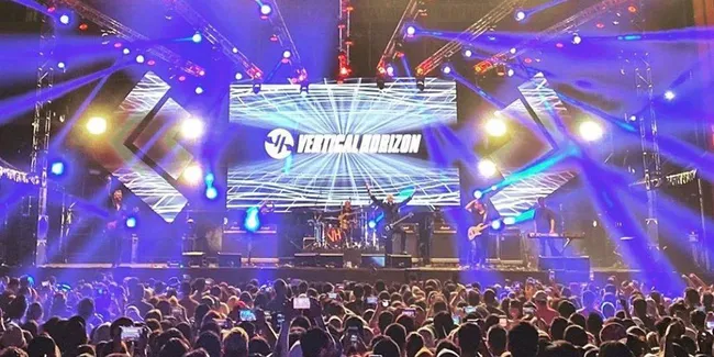 5 Ucapan Bahasa Indonesia oleh Vokalis Vertical Horizon di The 90's Festival, Fasih!