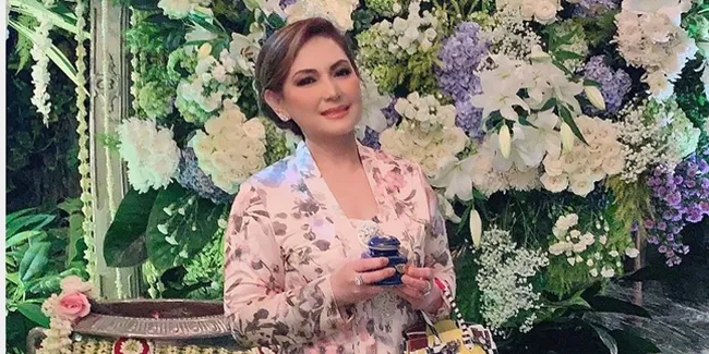 7 Hari Ashraf Sinclair Meninggal Dunia, Nia Daniaty Ajak Pengikut IG Kirim Doa - Kondisi BCL