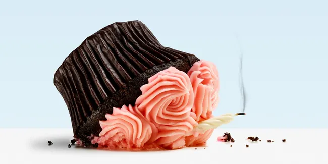 7 Idol K-Pop yang Gagal Gembira Gara-Gara Kue Ulang Tahunnya Terjatuh Tak Sengaja