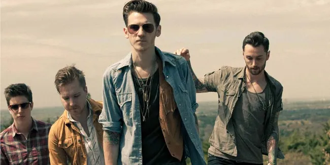A Rocket To The Moon Buka Konser All Time Low