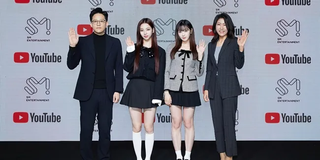 Adakan ‘Remastering Project’ MV Lawas Idol K-Pop Agensinya, Giselle dan CEO SM Entertainment Ungkap Lagu Lawas Favorit Mereka!