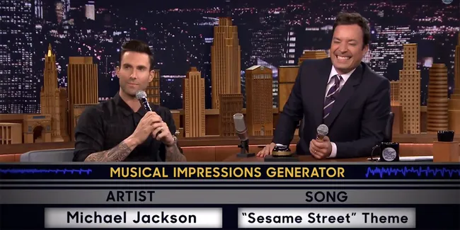 Adam Levine Tirukan Suara Michael Jackson, Sempurna!