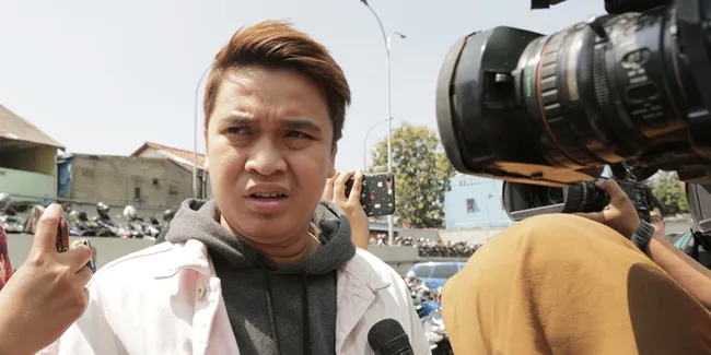 Adik Billy Syahputra Dikabarkan Jadi Tukang Parkir, Sang Ayah Mengaku Tidak Tahu