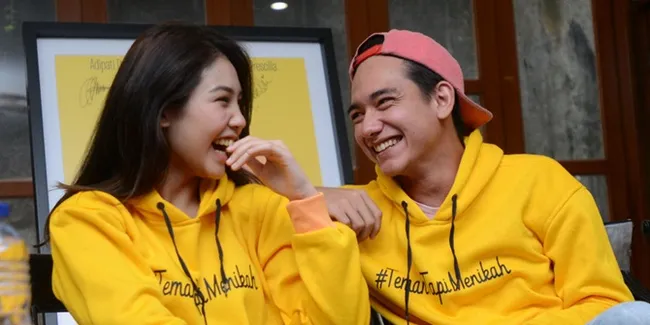Adipati Dolken dan Vanesha Prescilla Menangis Usai Nonton Film '#TEMANTAPIMENIKAH'