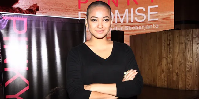 Agni Pratistha Botak Demi Film, Sang Mama Kaget Bukan Main