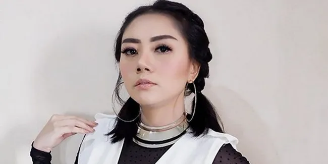 Akhiri Tahun 2018, Iva Lola eks Trio Macan Rilis 2 Lagu Sekaligus