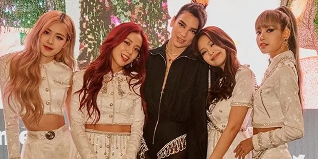 Akhirnya Tampil Sepanggung, BLACKPINK & Dua Lipa Bawakan 'Kiss and Make Up'