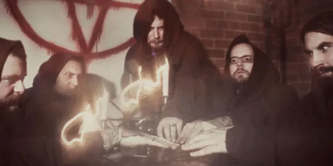 Album Dibajak, Vokalis The Black Dahlia Murder 'Marahi' Fans