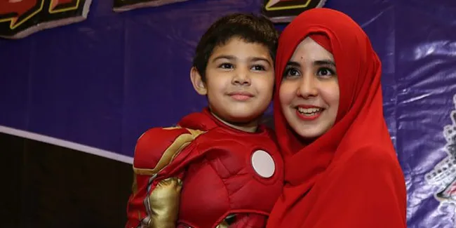 Anak Risty Tagor Ultah, Stuart Collin Tak Beri Selamat Atau Kado