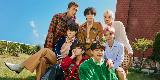 ARMY Dituduh Curangi Billboard, BTS Maju Garda Terdepan