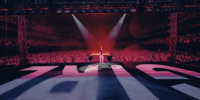 Arti dan Makna Lagu Party 4 U Charli XCX yang Sembunyikan Cerita Cinta Tak Terbalas