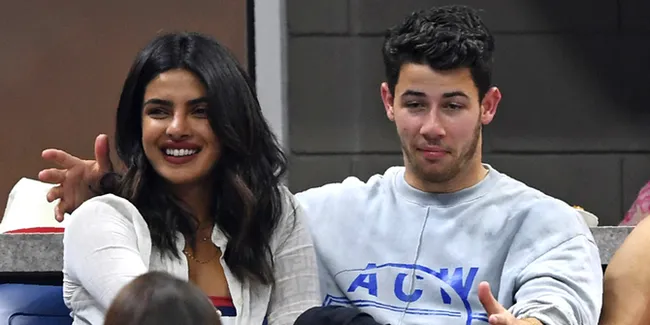 Aturan Nick Jonas Soal Baju Priyanka Chopra, Jangan Injak Ekornya!
