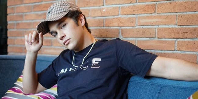 Austin Mahone Comeback, Rilis Single Baru 'Why Don't We' Diproduseri Charlie Puth