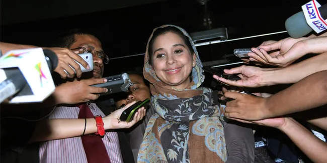 Ayu Azhari Merasa Jadi Korban Ahmad Fathanah