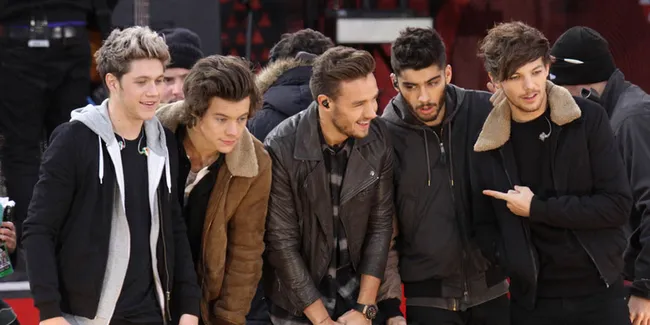 Bandingkan One Direction dan The Beatles, Simon Cowell Bingung