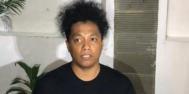 Banyak Teman Terdampak Bencana di NTT, Arie Kriting Ramaikan Konser Amal - Diminta Nge-rap Dadakan