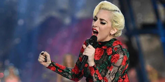 Baru Rilis Album, Untuk Apa Lady Gaga Kembali ke Studio Lagi?