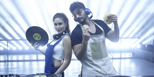 Begini Jadinya Jika 'Suami' Kareena Pakai High Heels Merah Cantik