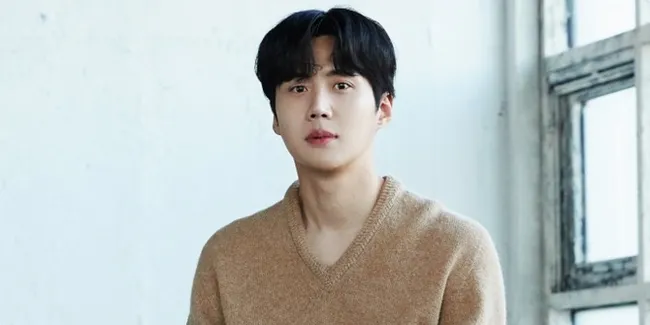 Begini Kata Kim Seon Ho Soal Dapat Julukan 'Aktor dengan Tatapan Melodramatis' Dari Fans