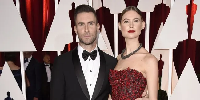 Behati Prinsloo Melahirkan, Adam Levine Punya Bayi Perempuan Lagi