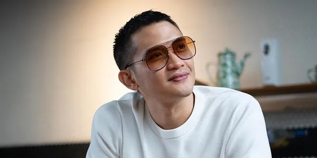 Beredar Foto Gadis Cantik Diduga Anak Rezky Aditya dan 'W', Mirip?