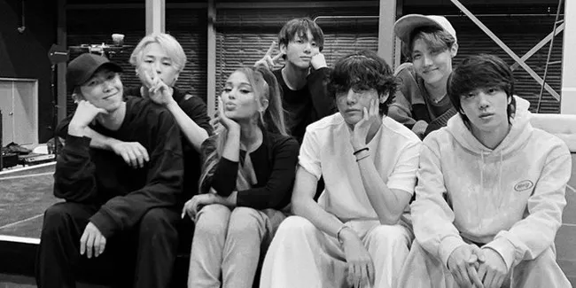 Berfoto dengan Ariana Grande, V BTS Jadi Perbincangan Hangat