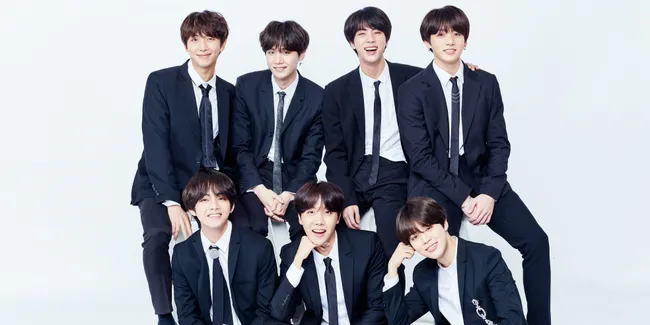 Berjuang dari Nol, BTS Ngelap Cermin Ruang Latihan Pakai Koran Saat Masih Trainee