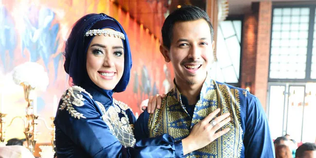 Berkonsep Ala Film India, Lamaran Fairuz & Sonny Septian Lancar