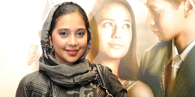 Berpaling Dari Prabowo, Ayu Azhari Anggap Ini Jalan Yang Benar